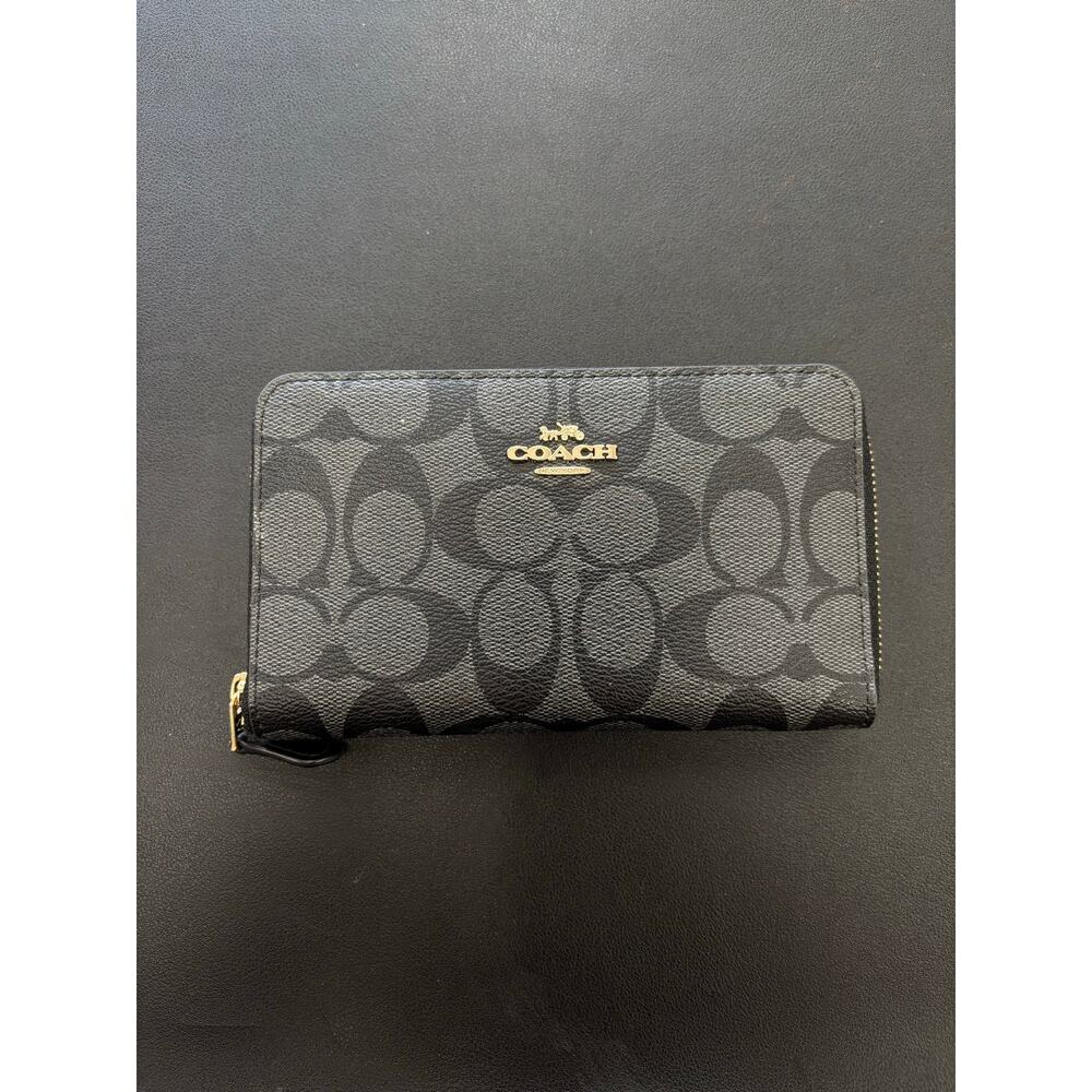 NWT Coach Signature Zip Around Wallet Black Smoke Canvas Leather F88913 Gold - Picture 3 of 5